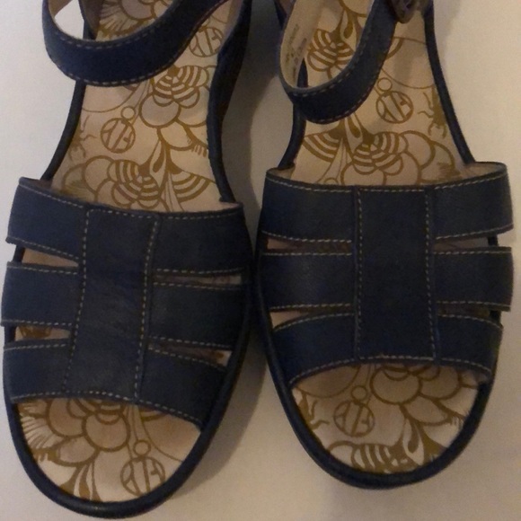 FLY LONDON shoes - Picture 3 of 6